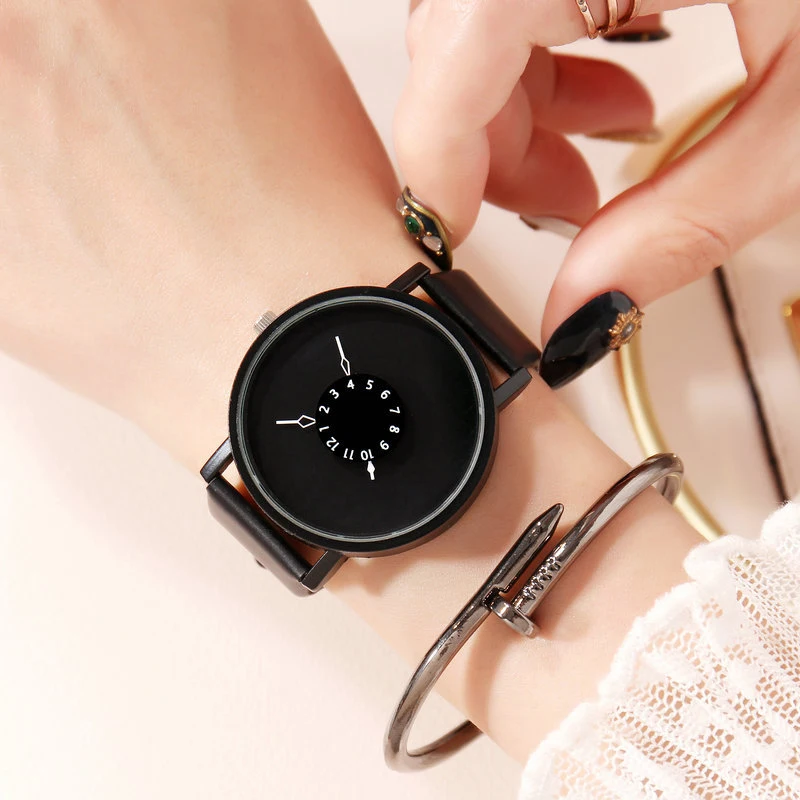 2019 Top Men/Women Simple Style leather strap Bracelet Watches couple Mesh black/white Quartz Casual Wristwatch relogio feminino 
2019 Top Men/Women Simple Style leather strap Bracelet Watches couple Mesh black/white Quartz Casual Wristwatch relogio feminino