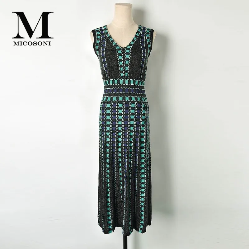 High-end Quality Spring and Summer 2019 New Double V-collar Bright Silk Color Checked Plaid Knitted Sleeveless Dress for Woman
High-end Quality Spring and Summer 2019 New Double V-collar Bright Silk Color Checked Plaid Knitted Sleeveless Dress for Woman