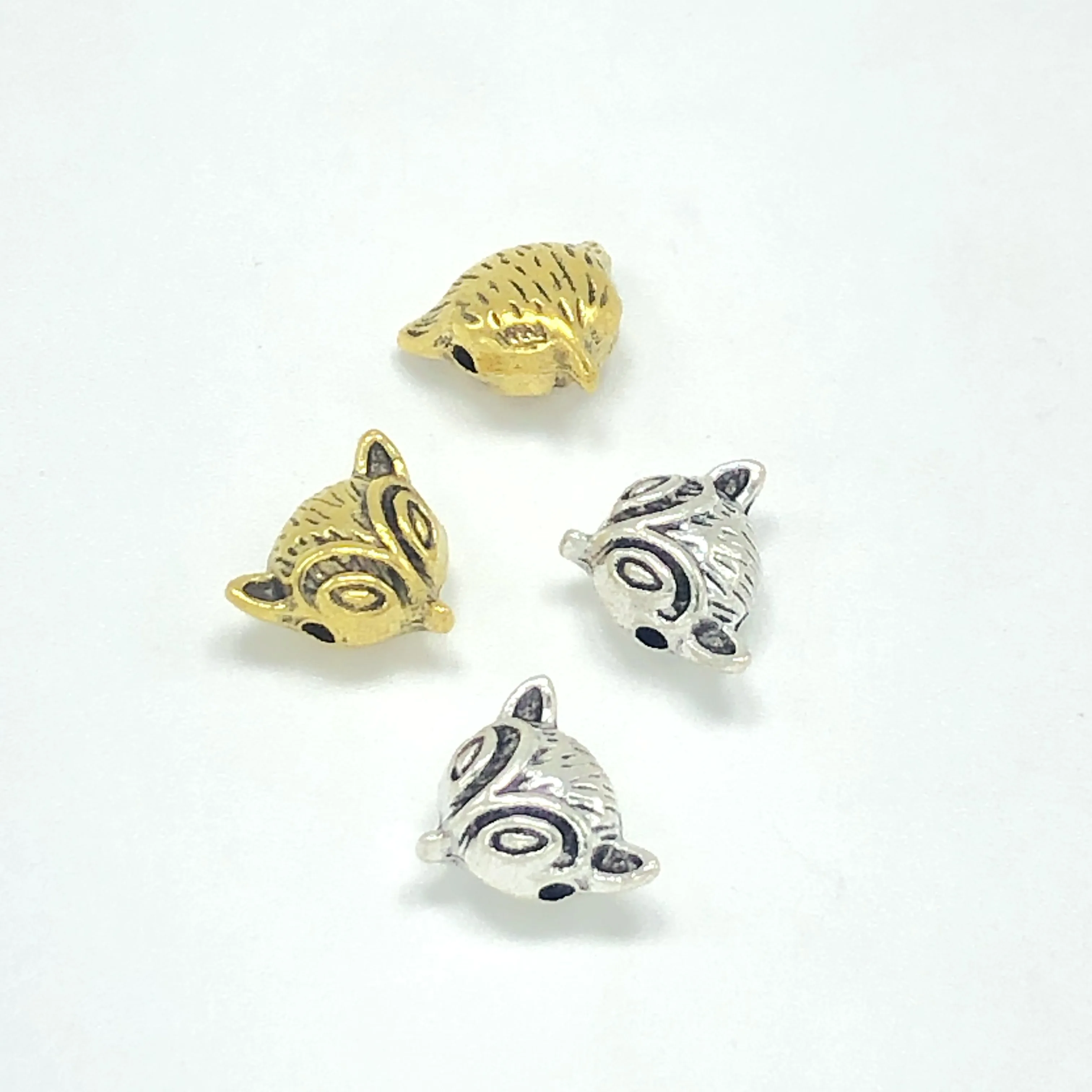JUNKANG 15pcs 11mm*13mm popular European and American perforated fox head DIY handmade bracelet Necklace Jewelry connection acce
JUNKANG 15pcs 11mm*13mm popular European and American perforated fox head DIY handmade bracelet Necklace Jewelry connection acce