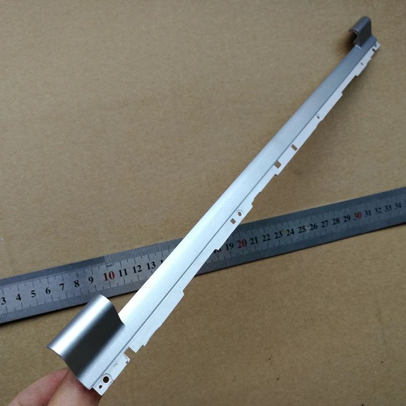 SSEA New LCD Hinges Cover for Samsung NP900X5L 900X5L sliver Hinges Cover
SSEA New LCD Hinges Cover for Samsung NP900X5L 900X5L sliver Hinges Cover