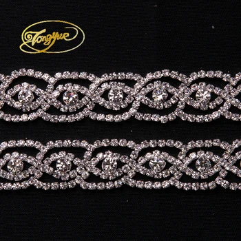 free shippment Costume Applique Crystal Rhinestone Trims super close chain with Gold Silver base Wedding Decoration
free shippment Costume Applique Crystal Rhinestone Trims super close chain with Gold Silver base Wedding Decoration