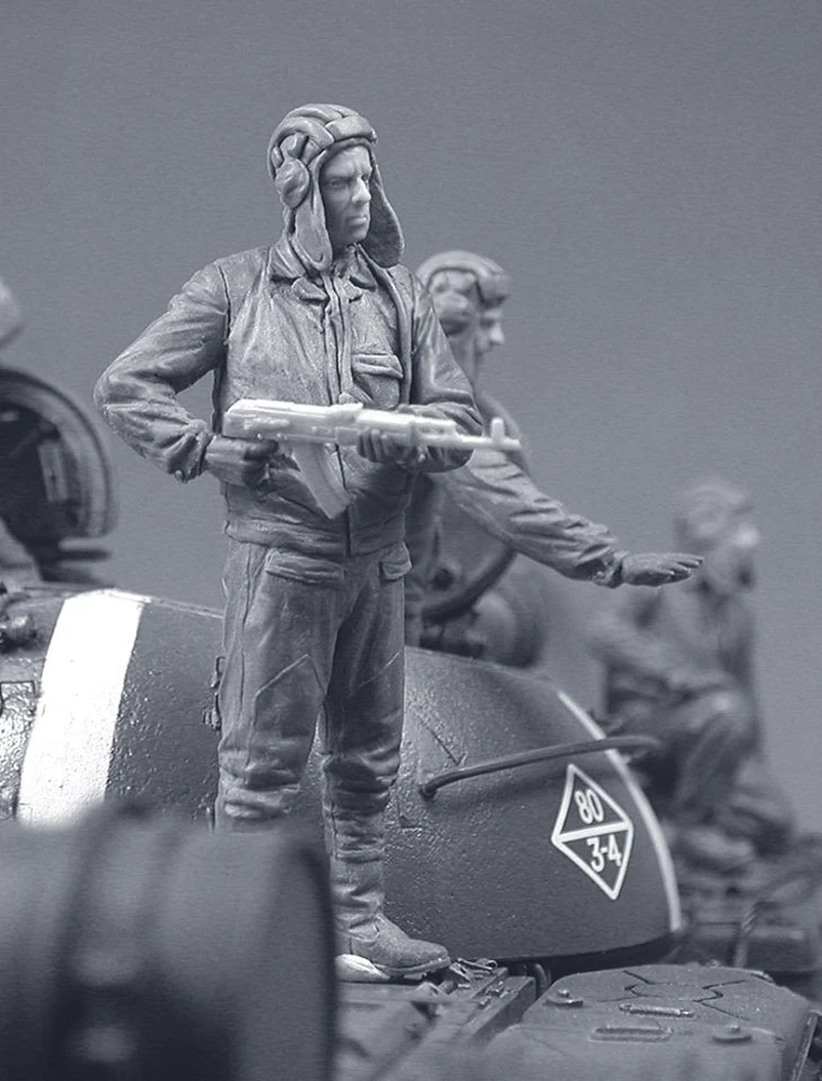 Модель солдата из смолы Crazy King1/35 Вторая мировая война AK47, модель советского танка GK white hand 280
Модель солдата из смолы Crazy King1/35 Вторая мировая война AK47, модель советского танка GK white hand 280