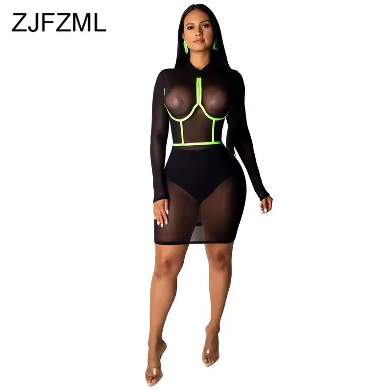 Neon Striped Spliced Transparent Party Dress Women Skinny Sexy Long Sleeve Mesh Dress Autumn Plus Size Black Skinny Club Dress
Neon Striped Spliced Transparent Party Dress Women Skinny Sexy Long Sleeve Mesh Dress Autumn Plus Size Black Skinny Club Dress