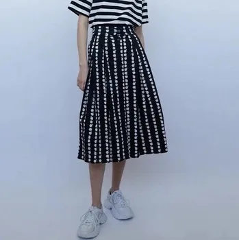 2019 spring new fashion high waist daisy flower print singe breasted women casual mid-calf ball gown skirts
2019 spring new fashion high waist daisy flower print singe breasted women casual mid-calf ball gown skirts