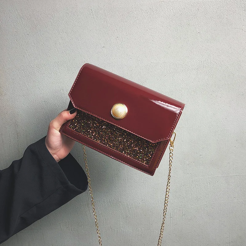 New Pu Fashion Simple Patent Leather Handbags Sequins Retro Crossbody Bag Girl Smail Square Handbag Bags For Women 2019 Clutch
New Pu Fashion Simple Patent Leather Handbags Sequins Retro Crossbody Bag Girl Smail Square Handbag Bags For Women 2019 Clutch