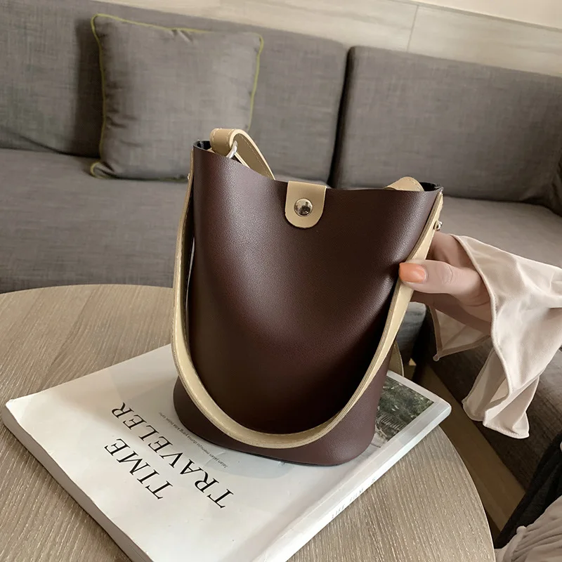 Shangxin Baitao Female Baonu 2019 New Fashion Texture Large Capacity Bucket Pu Lady Hand-held Slanting Single Shoulder Bag
Shangxin Baitao Female Baonu 2019 New Fashion Texture Large Capacity Bucket Pu Lady Hand-held Slanting Single Shoulder Bag