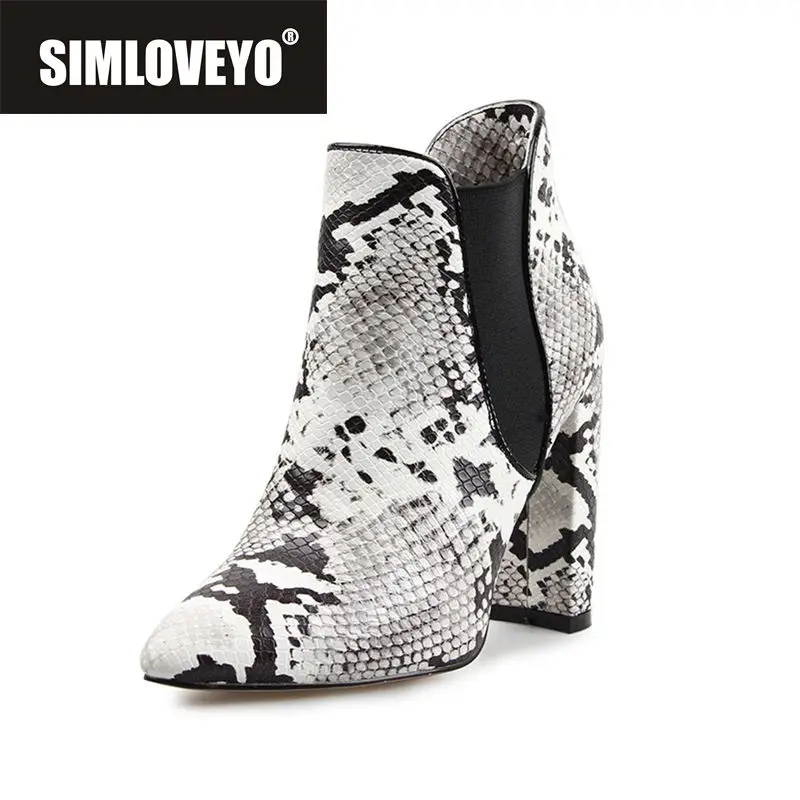 SIMLOVEYO New Hot women boots Snakeskin Elastic Slip on pointed toe Zip Thick heels spring autumn Party Serpentine botas botte
SIMLOVEYO New Hot women boots Snakeskin Elastic Slip on pointed toe Zip Thick heels spring autumn Party Serpentine botas botte