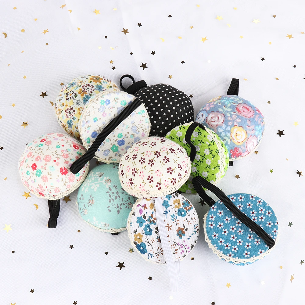 1Pc Ball Shaped DIY Craft Needle Pin Cushion Holder Sewing Kit Pincushions Sewing Pin Cushion Home Sewing Supplies
1Pc Ball Shaped DIY Craft Needle Pin Cushion Holder Sewing Kit Pincushions Sewing Pin Cushion Home Sewing Supplies
