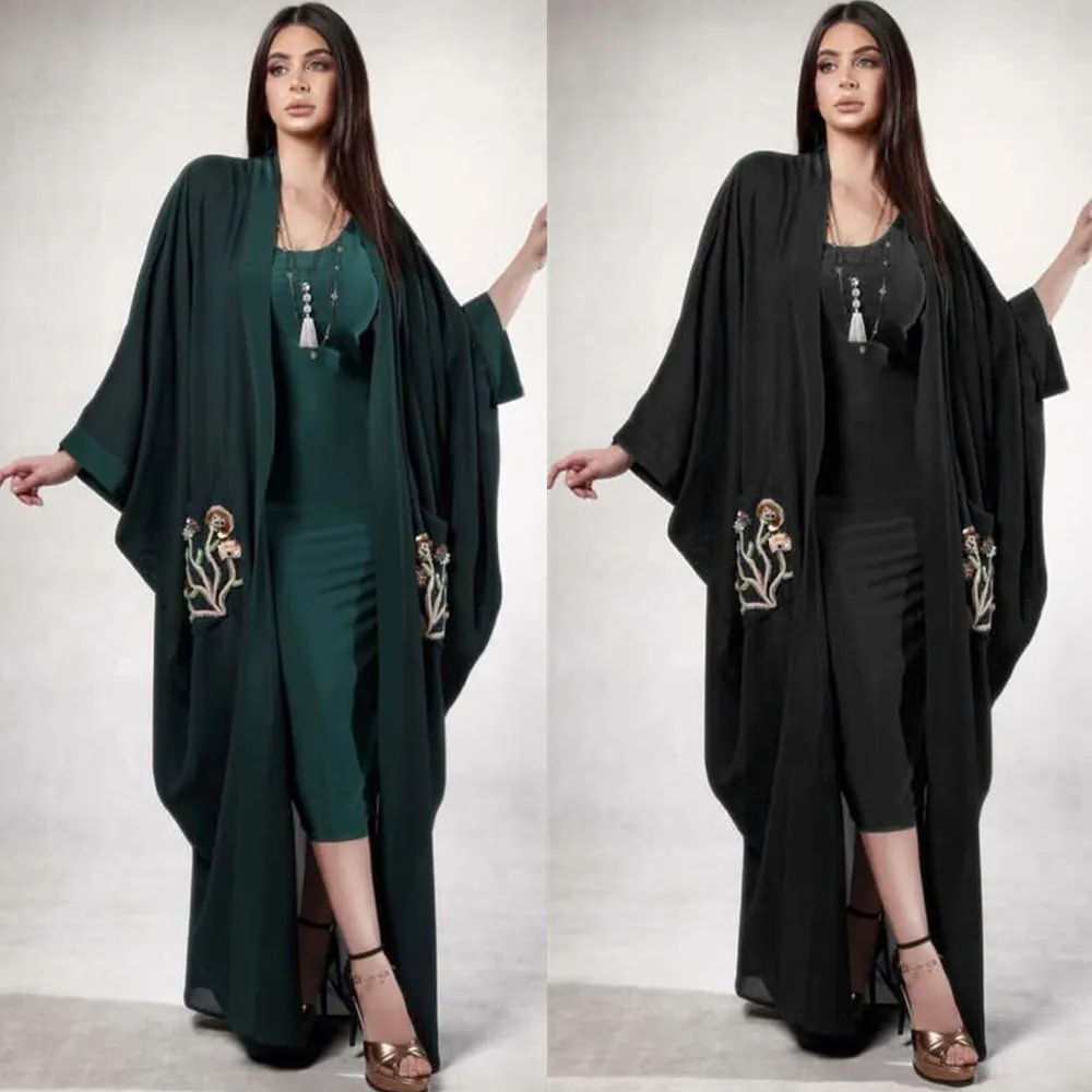 Muslim Embroidery Abaya Cardigan Bat Sleeve Maxi Dress Loose Kimono Long Robes Vestidos Middle East Ramadan Turkish Islamic 
Muslim Embroidery Abaya Cardigan Bat Sleeve Maxi Dress Loose Kimono Long Robes Vestidos Middle East Ramadan Turkish Islamic