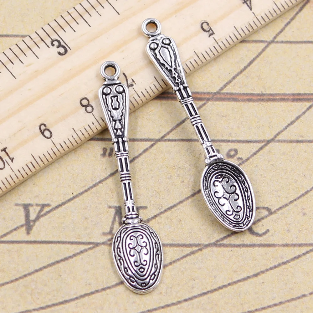8pcs/lot Charms pattern spoon 48x10mm Antique Silver Pendants Making DIY Handmade Tibetan Silver Finding Jewelry for Bracelet
8pcs/lot Charms pattern spoon 48x10mm Antique Silver Pendants Making DIY Handmade Tibetan Silver Finding Jewelry for Bracelet