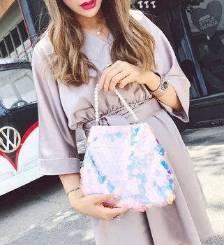 versatile rock Punk style pearl paillette bag women The single shoulder bag party use vintage fashion Dazzle
versatile rock Punk style pearl paillette bag women The single shoulder bag party use vintage fashion Dazzle