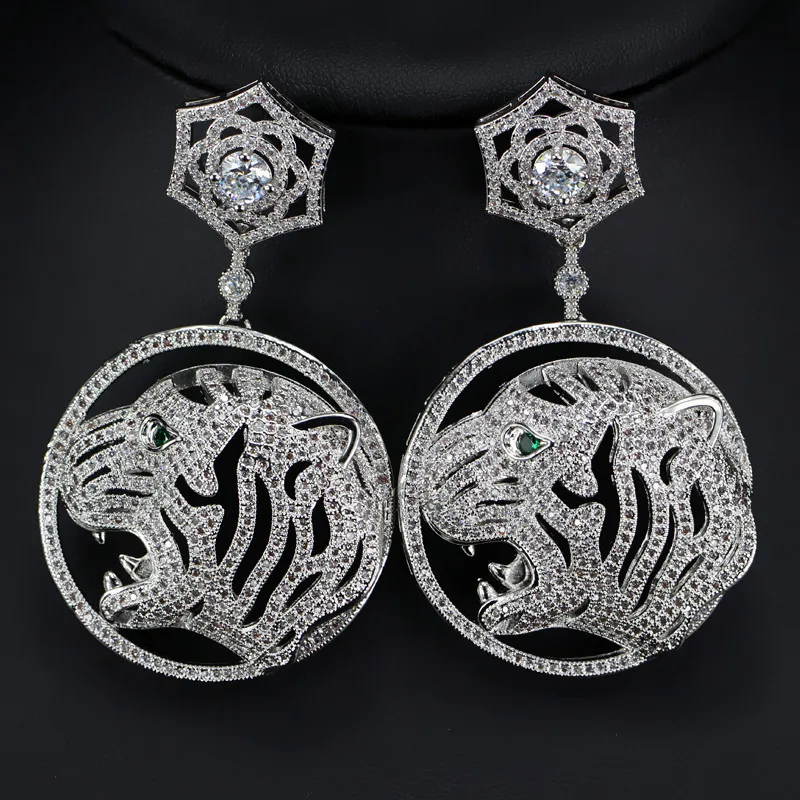 Hot brand party jewelry cubic zirconia head panther earrings leapard earrings rose gold silver color hollow exaggerate ring 
Hot brand party jewelry cubic zirconia head panther earrings leapard earrings rose gold silver color hollow exaggerate ring