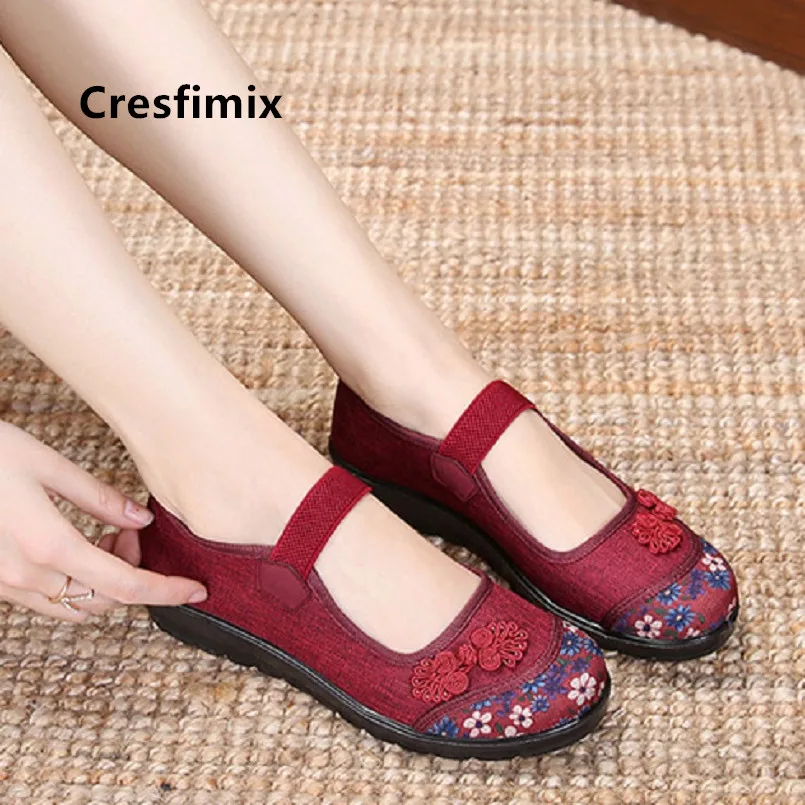 Women Cute Sweet Comfortable Spring Dance Shoes Chinese Traditional Wine Red Shoes Female Casual Shoes Zapatos De Mujer E5233
Women Cute Sweet Comfortable Spring Dance Shoes Chinese Traditional Wine Red Shoes Female Casual Shoes Zapatos De Mujer E5233