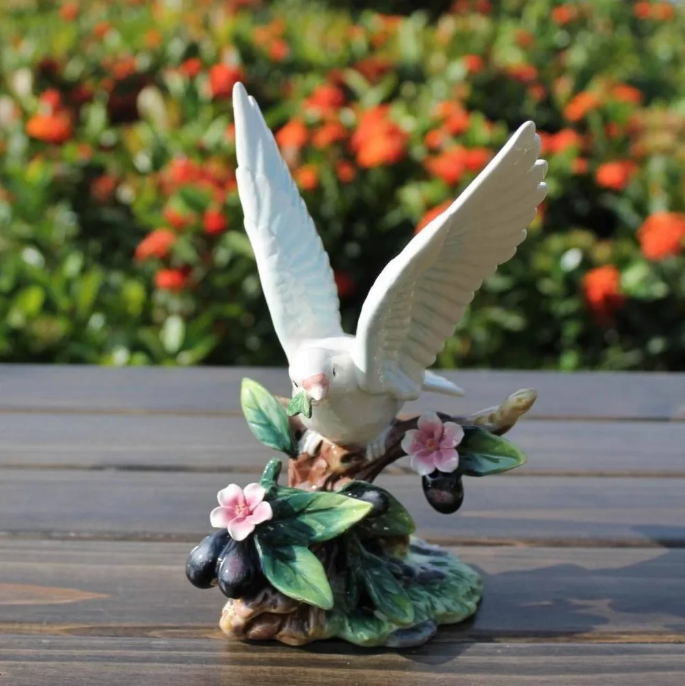 Image ceramic Peace dove bird figurines home decor ceramic Pigeons ornement crafts room decoration porcelain animal figurine