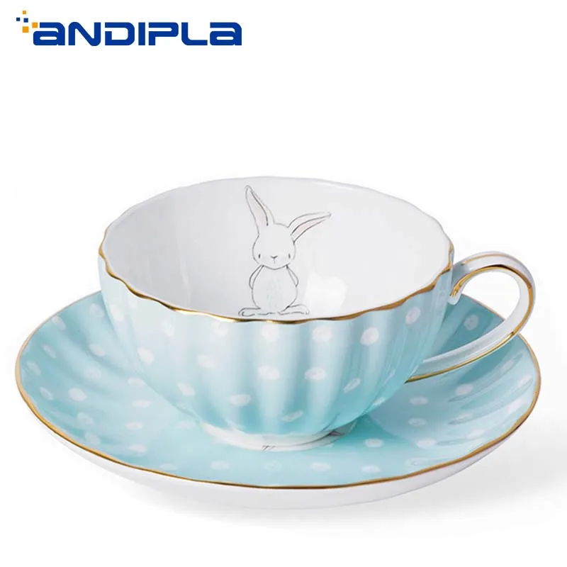 180ml British Style White Dot Lovely Little Rabbit Coffee Mug Cup and Saucer Set Ceramic Bone China Milk Espresso Cup with Spoon
180ml British Style White Dot Lovely Little Rabbit Coffee Mug Cup and Saucer Set Ceramic Bone China Milk Espresso Cup with Spoon