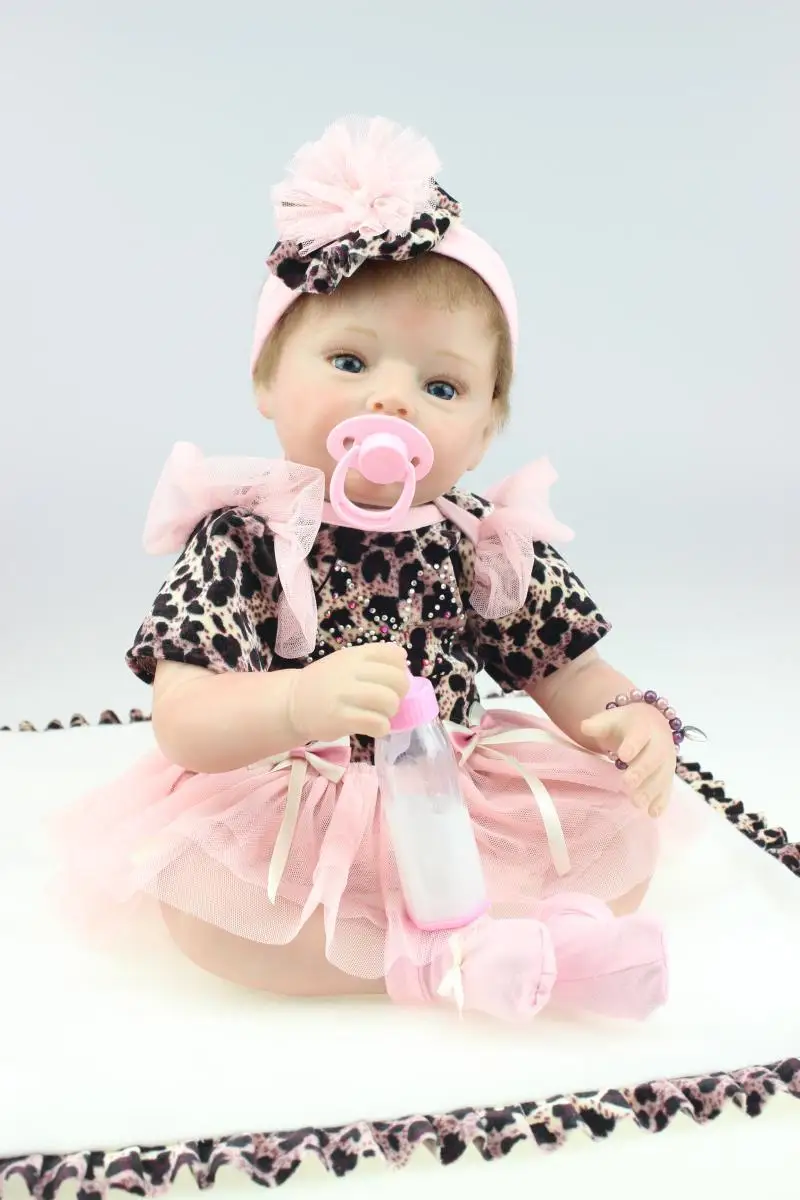 wholesale realistic simulation reborn baby doll soft silicone vinyl real gentle touch newborn bonecas bebe gift reborn
wholesale realistic simulation reborn baby doll soft silicone vinyl real gentle touch newborn bonecas bebe gift reborn