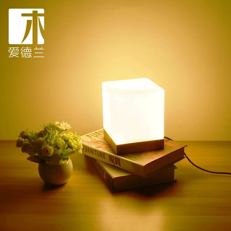 Small lamp, simple glass, solid wood, warm light, night light, desk bedroom, decorative bedside lamp.
Small lamp, simple glass, solid wood, warm light, night light, desk bedroom, decorative bedside lamp.