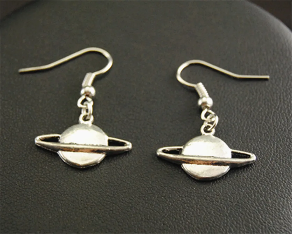1pair(2pcs) Earrings Saturn Charm classics simpleness primary colour hand-made DIY jewelry accessory E177
1pair(2pcs) Earrings Saturn Charm classics simpleness primary colour hand-made DIY jewelry accessory E177