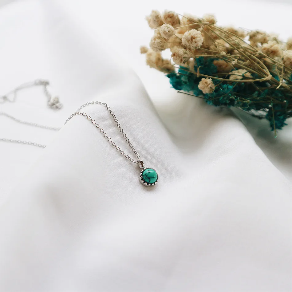 Cute Small Tinny Authentic 925 Sterling silver Blue Turquoise round pendant necklace charm Women's x265
Cute Small Tinny Authentic 925 Sterling silver Blue Turquoise round pendant necklace charm Women's x265