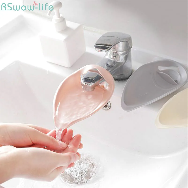 2PCS Faucet Extender Lengthening Hand Washer Sink Baby Hand Washer Assistant Extender Kid Water Tap Home Kitchen Accessories PP
2PCS Faucet Extender Lengthening Hand Washer Sink Baby Hand Washer Assistant Extender Kid Water Tap Home Kitchen Accessories PP