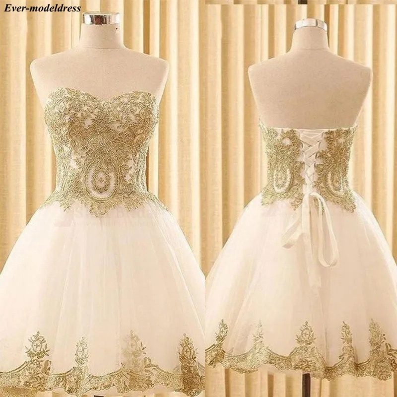 Sweetheart Graduation Dresses 2019 Short A-Line Gold Lace Appliques Lace Up Back Mini Lovely Homecoming Dresses Prom Party Gowns
Sweetheart Graduation Dresses 2019 Short A-Line Gold Lace Appliques Lace Up Back Mini Lovely Homecoming Dresses Prom Party Gowns