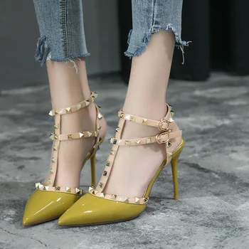 Woman Sandals 2019 Summer Women Pumps Fashion Female Sandals Pointed Toe Rivet PU Leather Wedding Shoes Zapatos Mujer feminina
Woman Sandals 2019 Summer Women Pumps Fashion Female Sandals Pointed Toe Rivet PU Leather Wedding Shoes Zapatos Mujer feminina