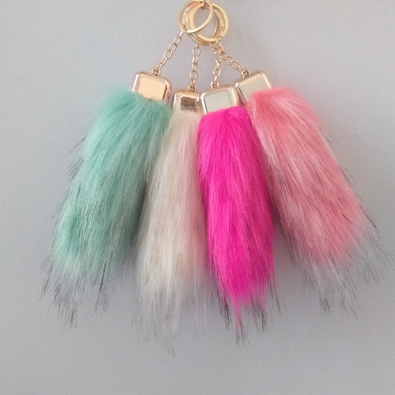 New High Quality Fake Fur Tail Key Chain Gold Rings Car Key Ring Long Fake Fur Brand Bag Chain Personality Hang Keychains
New High Quality Fake Fur Tail Key Chain Gold Rings Car Key Ring Long Fake Fur Brand Bag Chain Personality Hang Keychains