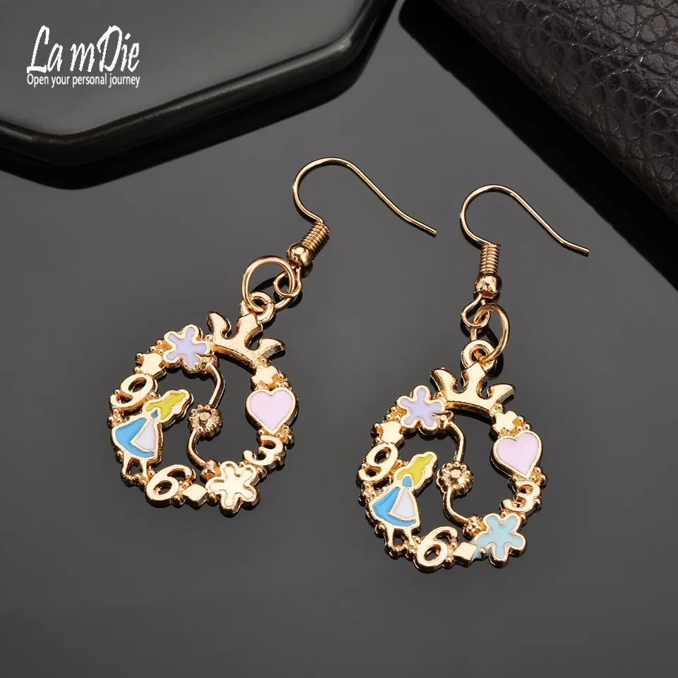 New Hot Fashion Sweet Beautiful Female Models Fashion Painted Earrings Color Bohemian Love Round Colorful Female Earring Jewelry
New Hot Fashion Sweet Beautiful Female Models Fashion Painted Earrings Color Bohemian Love Round Colorful Female Earring Jewelry