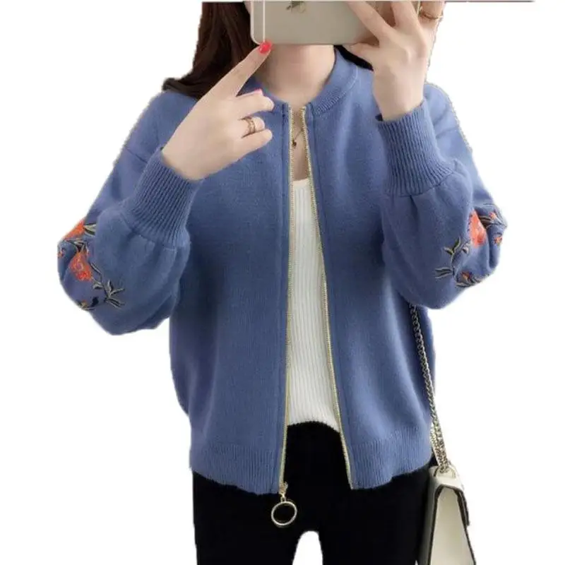 2021 New Fashion Women Jacket knitted Sweater Female Autumn Winter Long sleeve Zipper Embroidered Knitwear Cardigan Sweater Coat
2021 New Fashion Women Jacket knitted Sweater Female Autumn Winter Long sleeve Zipper Embroidered Knitwear Cardigan Sweater Coat