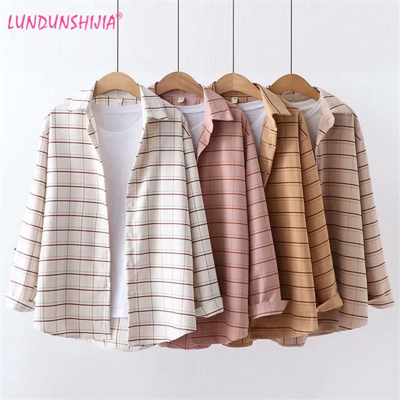 LUNDUNSHIJIA Women Plaid Blouse 2019 New Spring Casual Loose Tops Cotton Long Sleeve Lapel Femme Shirts
LUNDUNSHIJIA Women Plaid Blouse 2019 New Spring Casual Loose Tops Cotton Long Sleeve Lapel Femme Shirts
