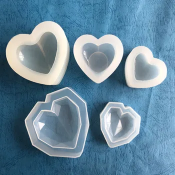 3D love smooth/cut face love silicone mold DIY syrup cake mold UV resin clay clay jewelry accessories mold
3D love smooth/cut face love silicone mold DIY syrup cake mold UV resin clay clay jewelry accessories mold