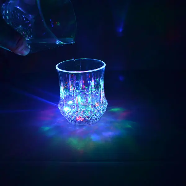 Free shipping 5pcs/lot 7OZ Automatic LED Flashing Cup Mug Bar Water Sensor Light Color Restaurant Party flashing barware
Free shipping 5pcs/lot 7OZ Automatic LED Flashing Cup Mug Bar Water Sensor Light Color Restaurant Party flashing barware