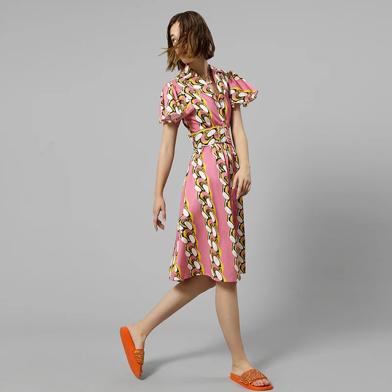 HIGH QUALITY New Fashion 2019 Designer Runway Dress Women's Short Sleeve Chain Print Buttons Dress
HIGH QUALITY New Fashion 2019 Designer Runway Dress Women's Short Sleeve Chain Print Buttons Dress