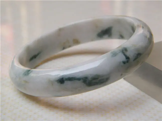 Hot sell ->@@ 100% NATURAL CERTIFICATION GRADE A BEAUTIFUL GREEN JADEITE JADE BRACELET 63.5MM NEW -Top quality free shipping
Hot sell ->@@ 100% NATURAL CERTIFICATION GRADE A BEAUTIFUL GREEN JADEITE JADE BRACELET 63.5MM NEW -Top quality free shipping