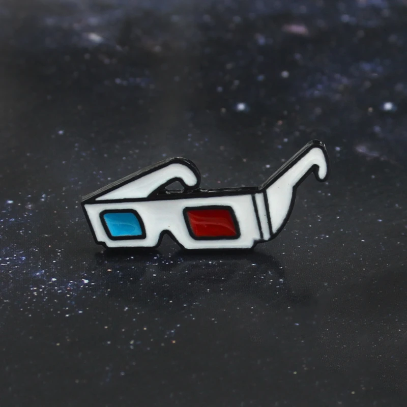 Retro 3D Glasses Brooch Red Blue Lens Everything Looks Better Hard Enamel Pin Leather Hat Badge Accessories Kid Personality Gift
Retro 3D Glasses Brooch Red Blue Lens Everything Looks Better Hard Enamel Pin Leather Hat Badge Accessories Kid Personality Gift