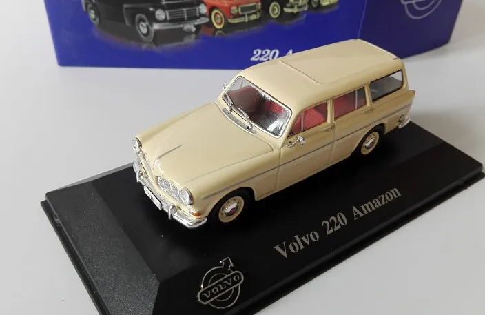 NEW 1969 - 1//43 VOLVO 144 IXO//IST