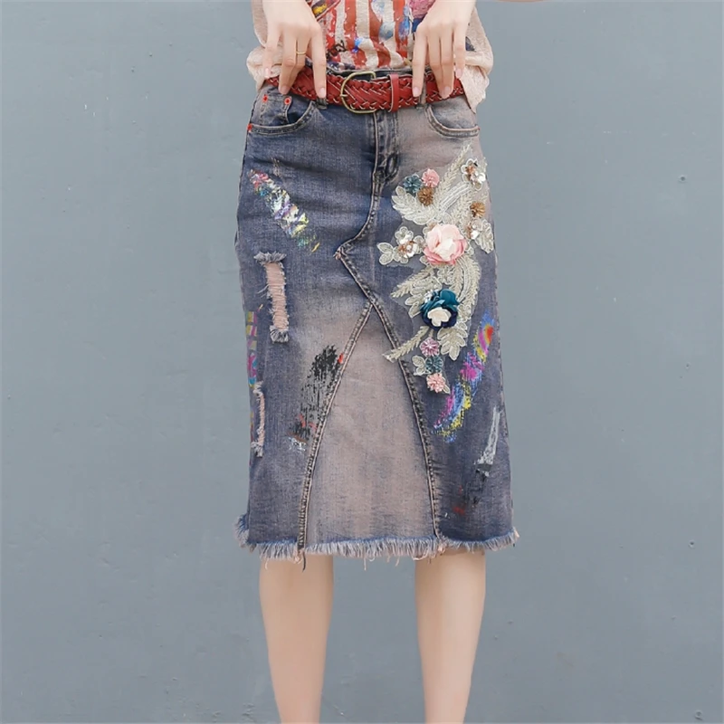 European fashion hole letter print Denim Skirts Casual Women Jean Skirt Stretch Slim Female Three-dimensional nail flower Skirt
European fashion hole letter print Denim Skirts Casual Women Jean Skirt Stretch Slim Female Three-dimensional nail flower Skirt