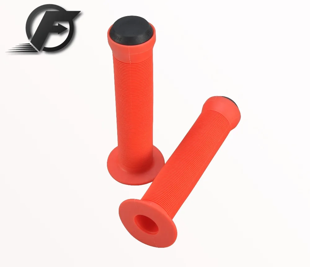 Hi-density Rubber Transparent Red/Red/Light Blue Bi-pass Scooter Grips BMX Grips Attached with Plugs
Hi-density Rubber Transparent Red/Red/Light Blue Bi-pass Scooter Grips BMX Grips Attached with Plugs