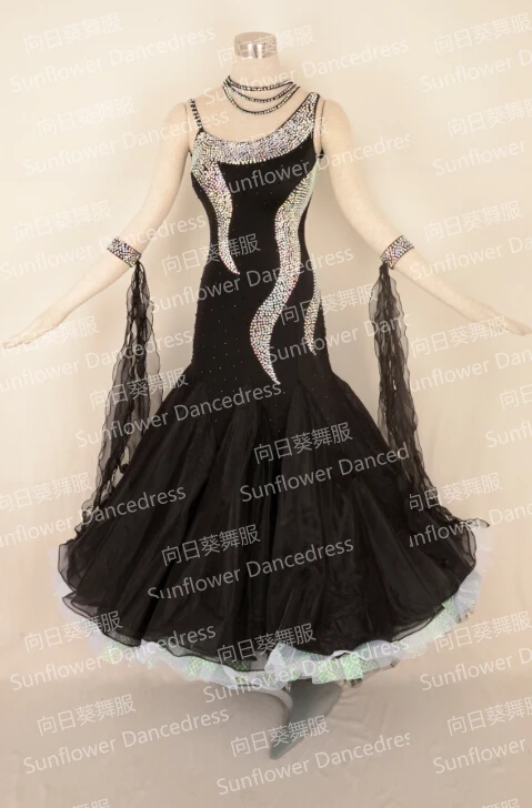 NEW standard dance dress,ballroom dance competition dresses,womens dance dresses,modern dance skirts,black color,Sunflowerdress
NEW standard dance dress,ballroom dance competition dresses,womens dance dresses,modern dance skirts,black color,Sunflowerdress