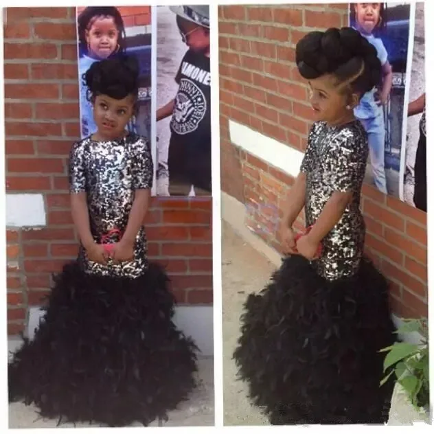 Black Mermaid Girls Pageant Dresses Sparkly Bling Sequins Ruffles Feather Short Sleeve 2019 Kids Formal Dress Flower Girl dress
Black Mermaid Girls Pageant Dresses Sparkly Bling Sequins Ruffles Feather Short Sleeve 2019 Kids Formal Dress Flower Girl dress