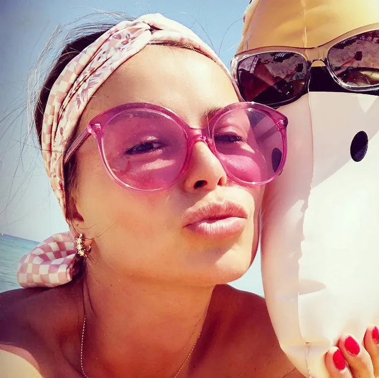 Women Men Round Sunglasses Vintage Candy color Brand Designer High Quality fashion Cateye Sun Glasses Summer Eyewear
Women Men Round Sunglasses Vintage Candy color Brand Designer High Quality fashion Cateye Sun Glasses Summer Eyewear