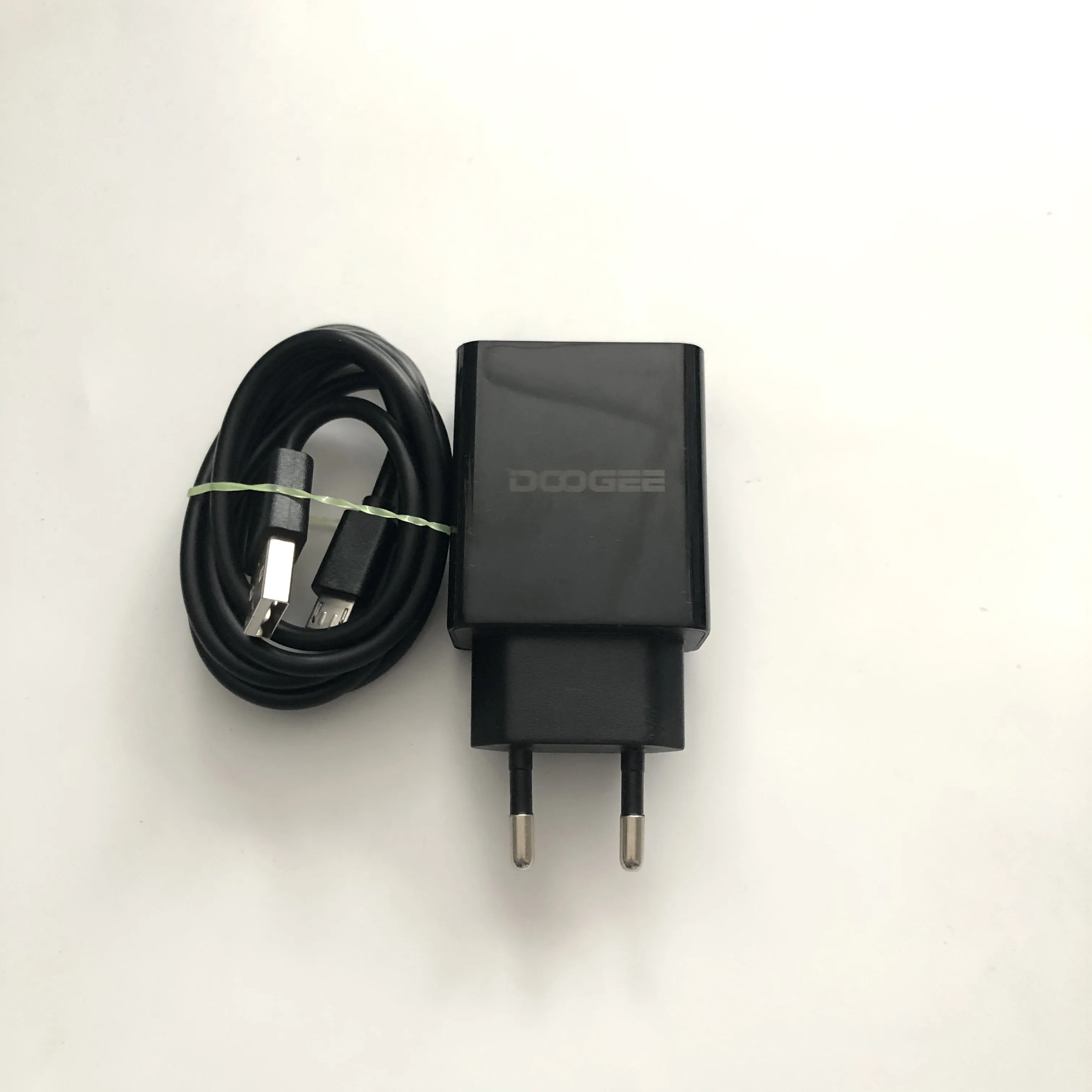 DOOGEE S60 Used Travel Charger + USB Cable USB Line For DOOGEE S60 MTK Helio P25 Octa Core 5.2'' FHD Screen 1920x1080 Smartphone
DOOGEE S60 Used Travel Charger + USB Cable USB Line For DOOGEE S60 MTK Helio P25 Octa Core 5.2'' FHD Screen 1920x1080 Smartphone