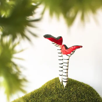 miniature mushrooms/ witch's red shoes/Christmas tree stickers/wreath/fairy garden/terrarium/pastoral garden and balcony /T013
miniature mushrooms/ witch's red shoes/Christmas tree stickers/wreath/fairy garden/terrarium/pastoral garden and balcony /T013