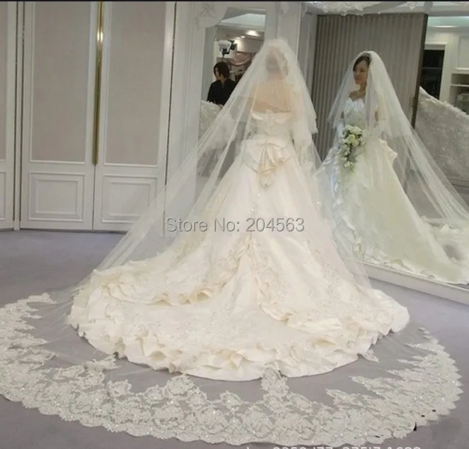 Elegant 3*3 Meters White/Ivory Lace Bridal Veil Wedding Veil Long With Comb Wedding Accessories 2019
Elegant 3*3 Meters White/Ivory Lace Bridal Veil Wedding Veil Long With Comb Wedding Accessories 2019
