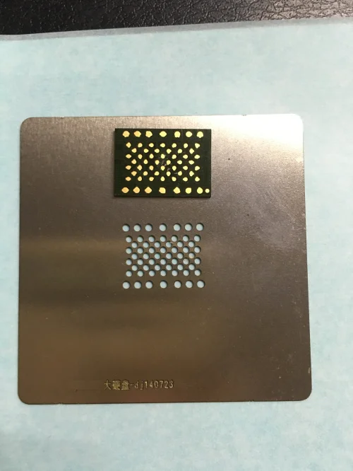 1set/lot 1pcs for iphone 7 4.7 128GB HDD memory nand flash with 1pcs BGA reballing reball stencil
1set/lot 1pcs for iphone 7 4.7 128GB HDD memory nand flash with 1pcs BGA reballing reball stencil