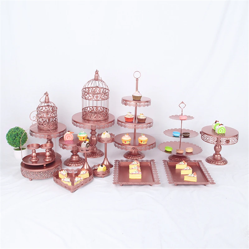 18 pcs set decoration crystal 3 metal layers of the muffin cart on the birthday cake of gold
18 pcs set decoration crystal 3 metal layers of the muffin cart on the birthday cake of gold