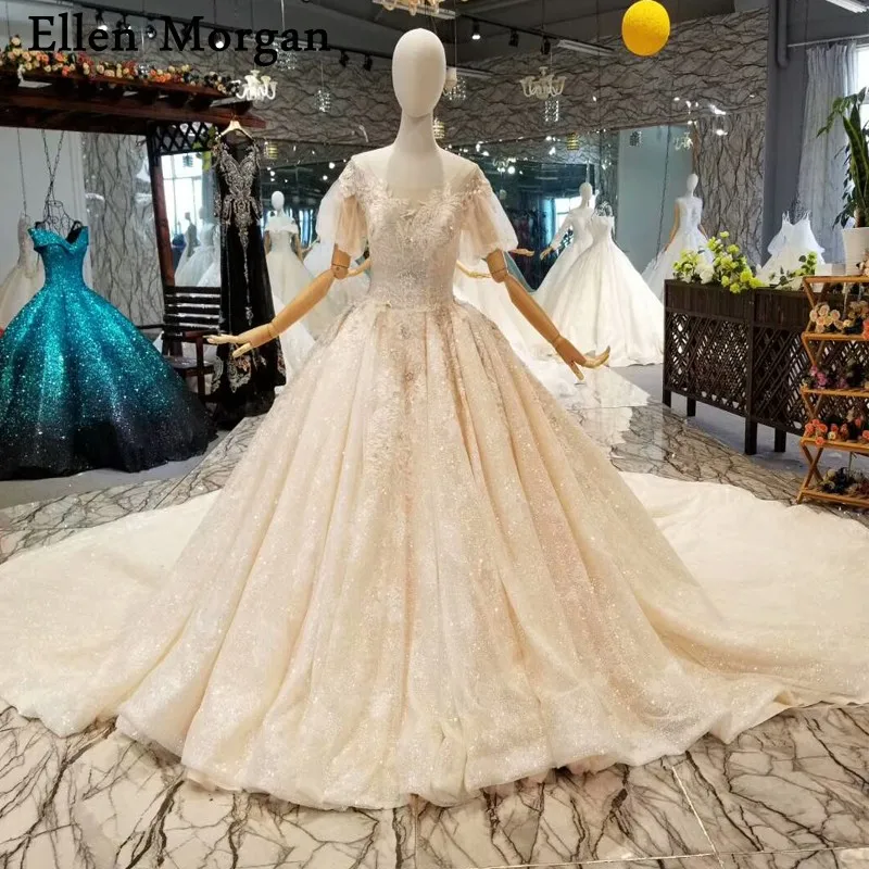 Champage Elegant Ball Gowns Wedding Dresses for Women Boat Neck Short Sleeves Chapel Train Real Photos Bridal Gowns 2019
Champage Elegant Ball Gowns Wedding Dresses for Women Boat Neck Short Sleeves Chapel Train Real Photos Bridal Gowns 2019
