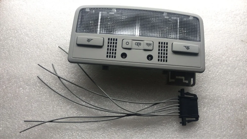 CHESHUNZAI For Passat Lingyu 1.8 T 2009--2011 PASSAT B5 Top light Interior Dome Light Reading Light And plug wire harness
CHESHUNZAI For Passat Lingyu 1.8 T 2009--2011 PASSAT B5 Top light Interior Dome Light Reading Light And plug wire harness