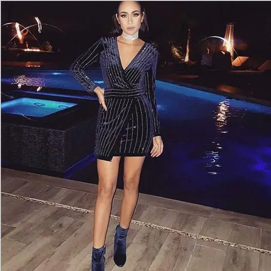 Top quality full sequined v-Neck sexy party vintage celebrity diamonds mini winter evening black dress wholesale
Top quality full sequined v-Neck sexy party vintage celebrity diamonds mini winter evening black dress wholesale