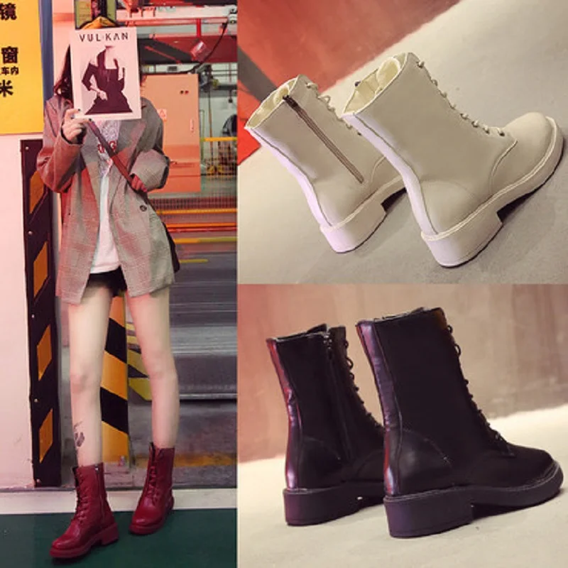 Martin boots female British wind 2019 new fashion thick with lace women's boots with cashmere motorcycle boots
Martin boots female British wind 2019 new fashion thick with lace women's boots with cashmere motorcycle boots